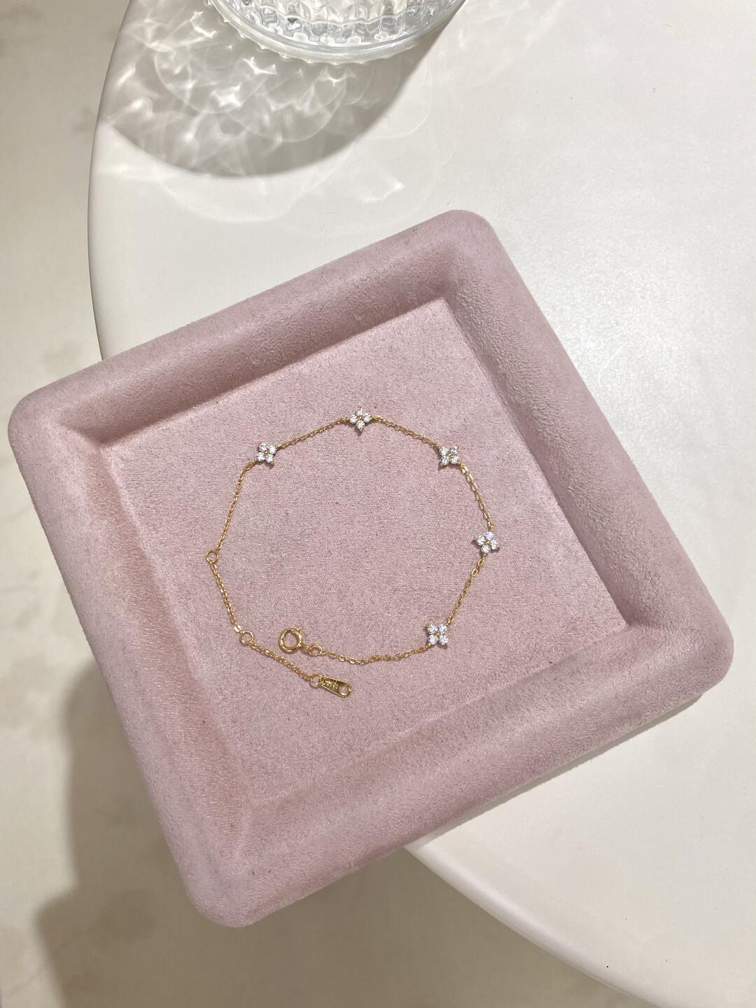 Crystal Flower Bracelet 