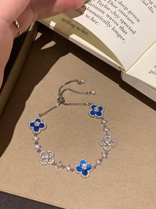 Qimeng Sweet Cherry" Vintage Mother-Of-Pearl Four-Leaf Clover Bracelet with Micro-Zirconia Inlay and Cutout Design