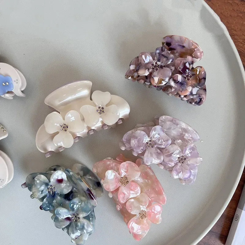 Fleur Hair Claw Clip
