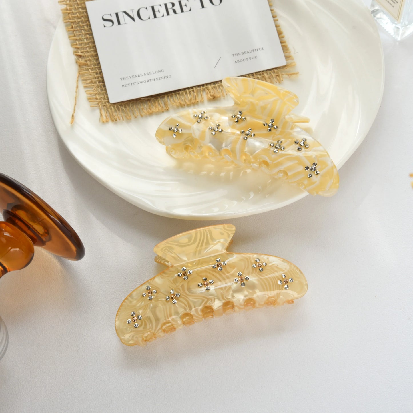 Éclat Hair Claw Clip