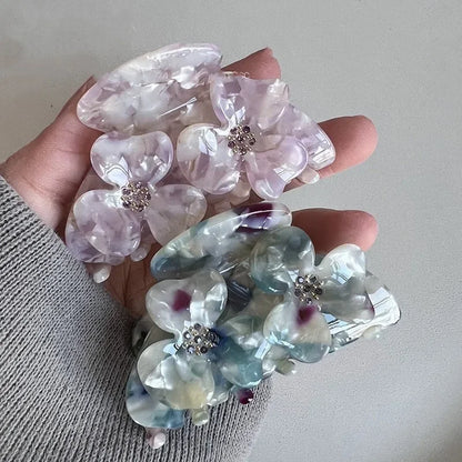 Fleur Hair Claw Clip