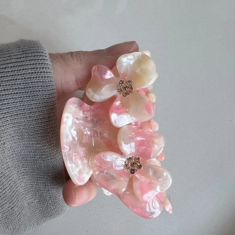 Fleur Hair Claw Clip